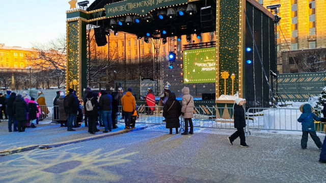 Рождественская ярмарка на Московской площади Рождественская ярмарка на Московской площади